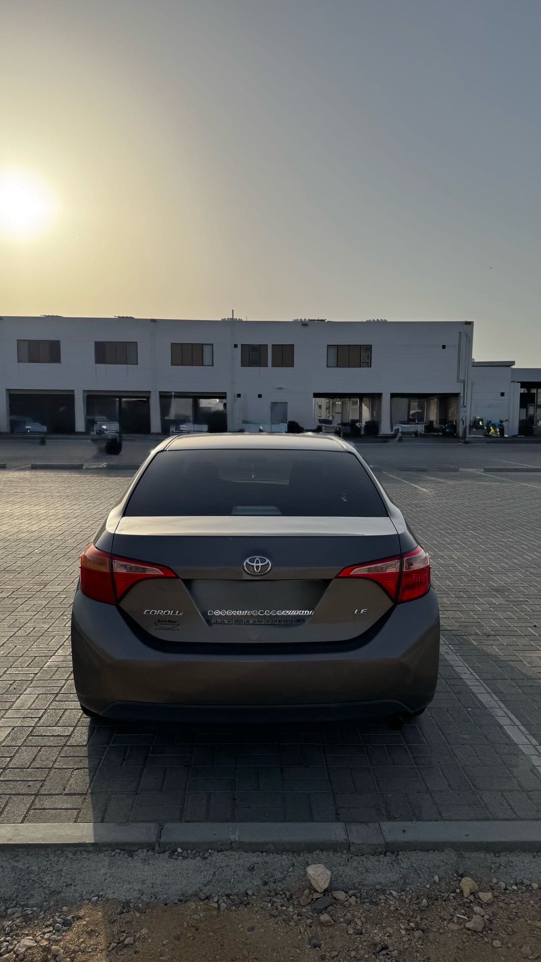 Car Image 2018 TOYOTA COROLLA LE