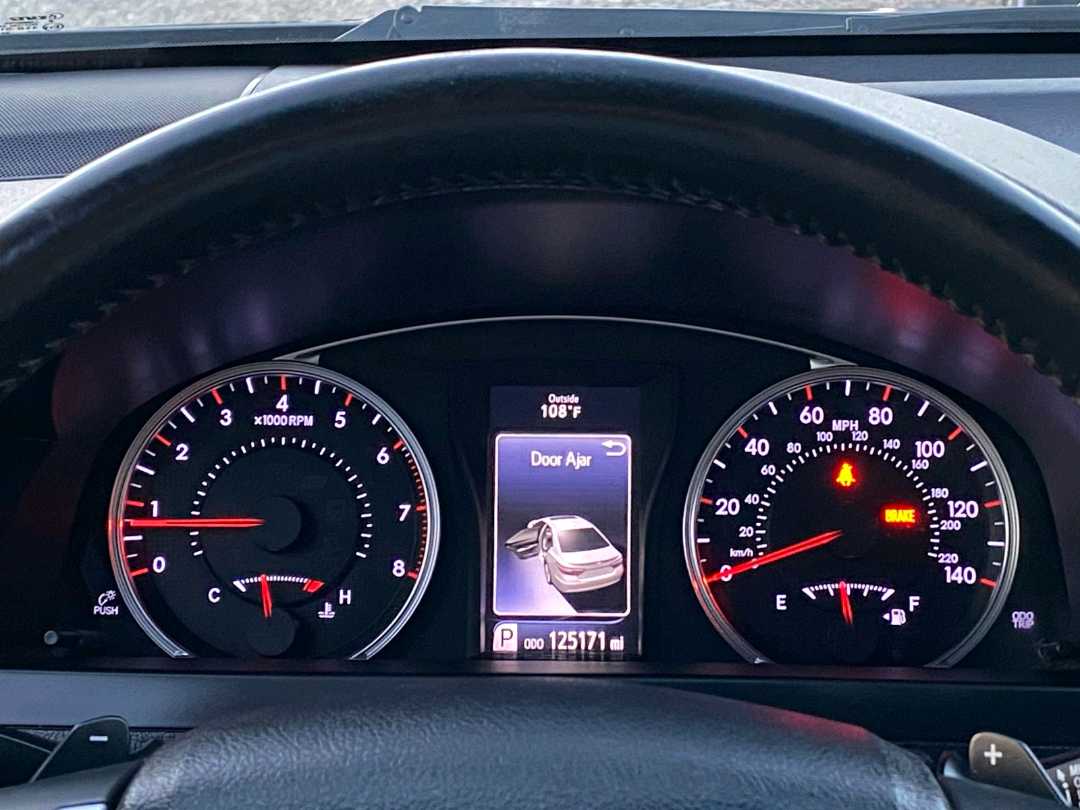 Car Image 2017 TOYOTA CAMRY SE