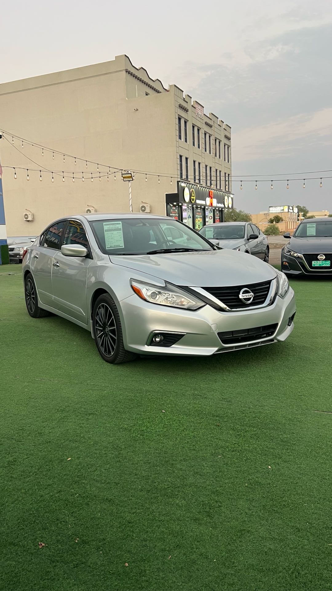 Car Image 2018 NISSAN ALTIMA SL
