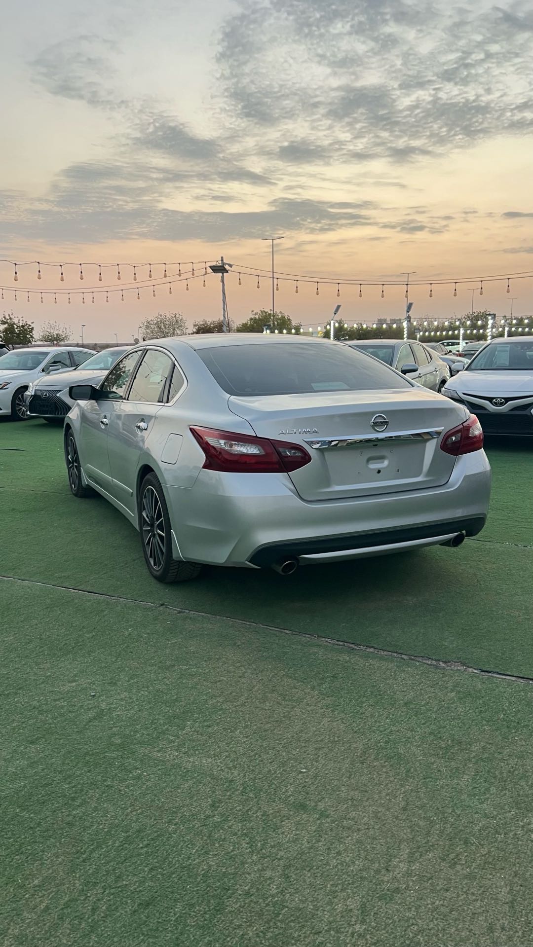 Car Image 2018 NISSAN ALTIMA SL