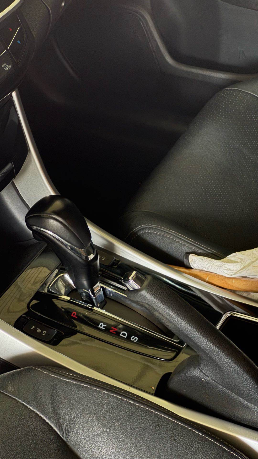 Car Image 2017 HONDA ACCORD TOURING