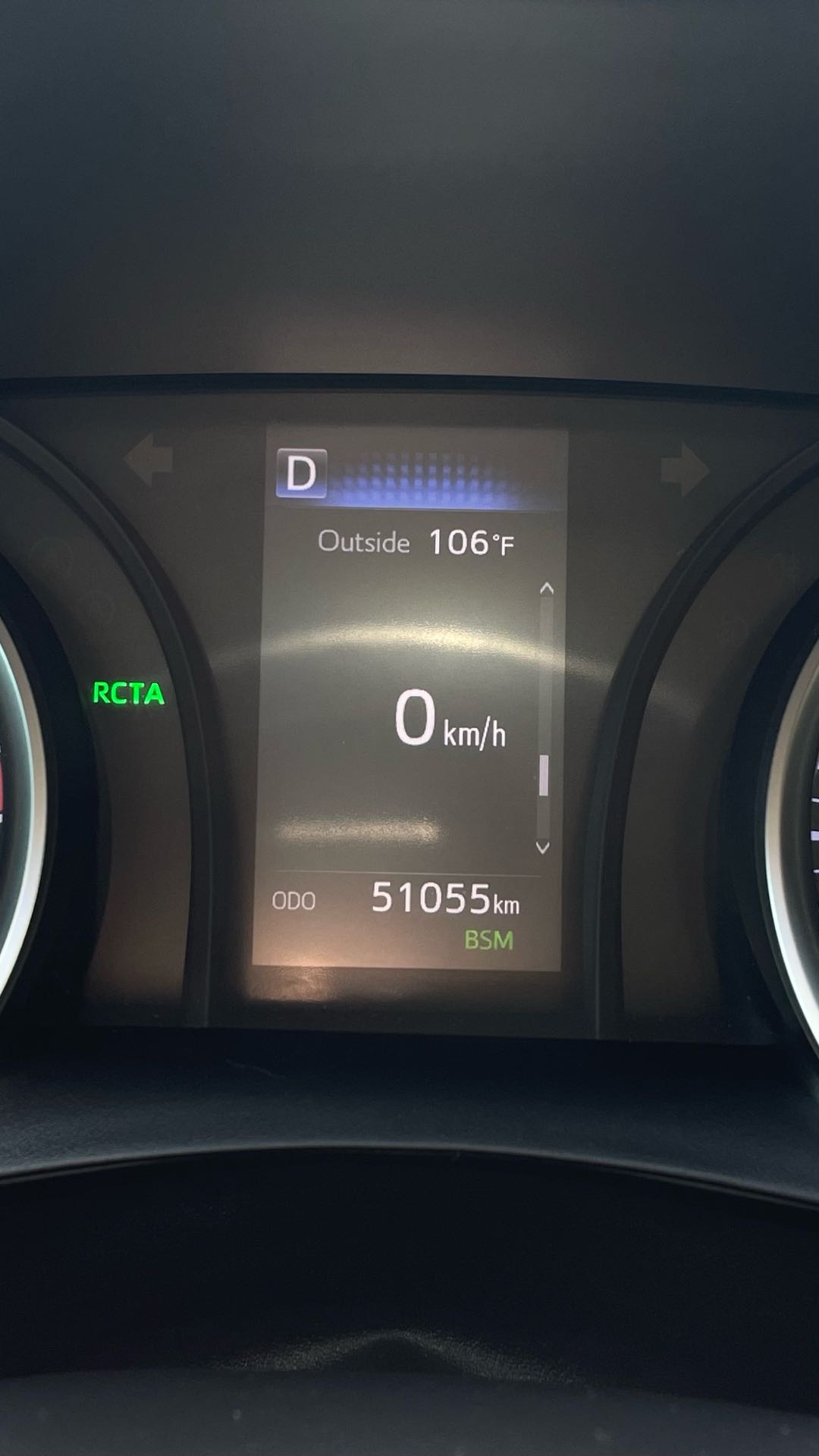 Car Image 2018 TOYOTA CAMRY LE