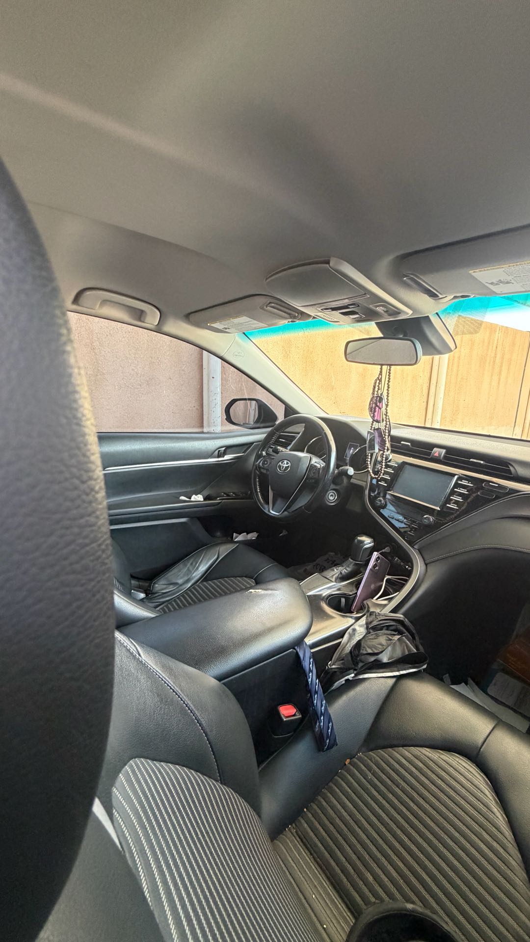 Car Image 2019 TOYOTA CAMRY SE