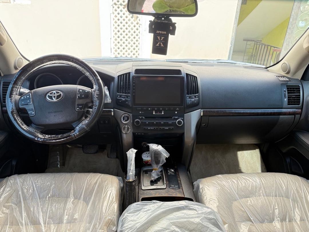 Car Image 2008 TOYOTA LAND CRUISER VX.R