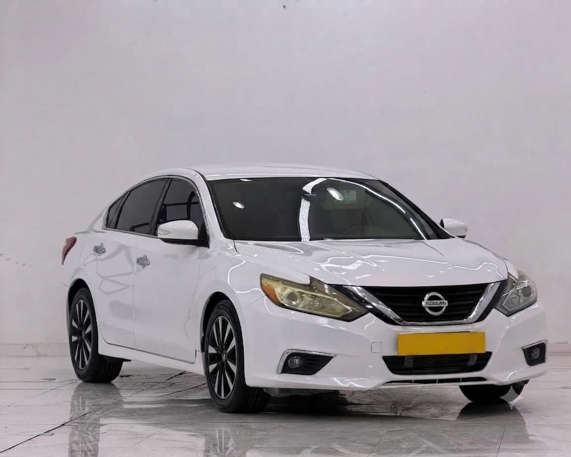 Car Image 2018 NISSAN ALTIMA SL