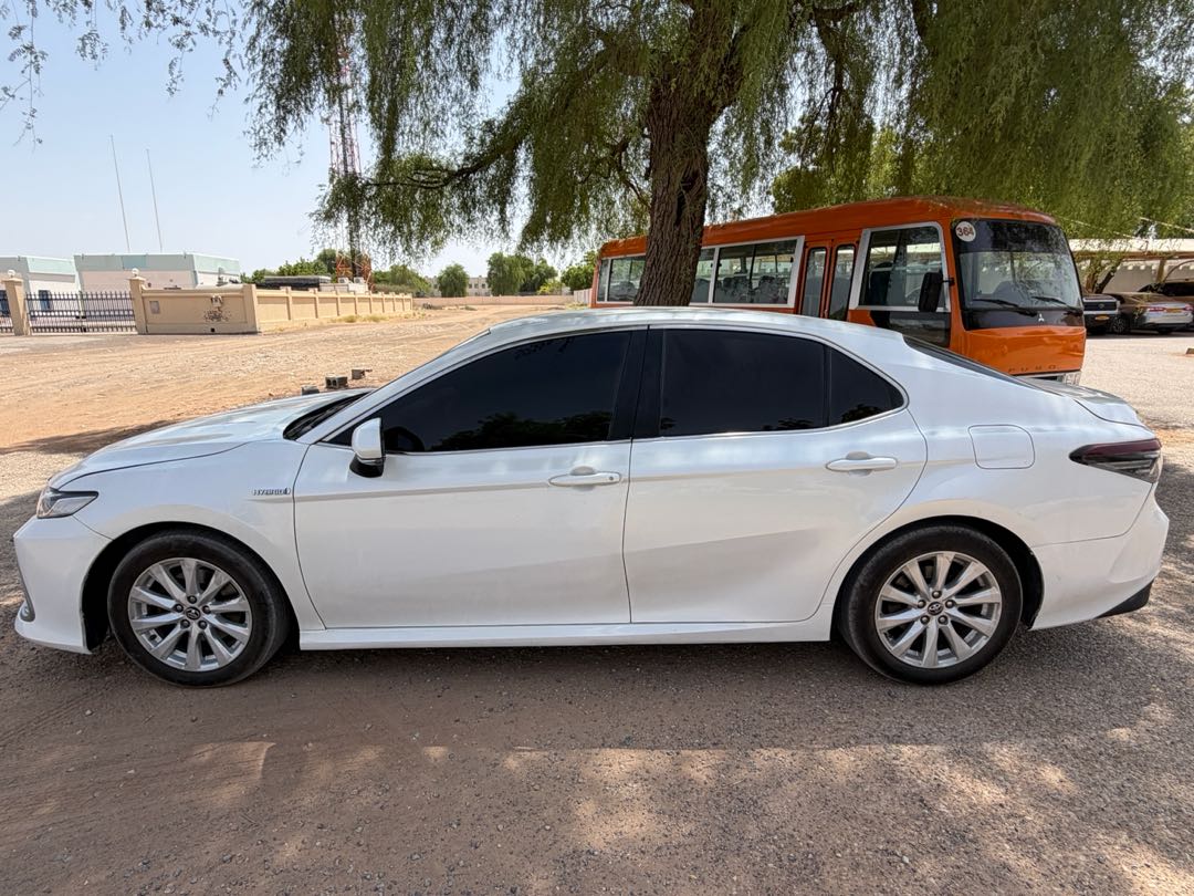 Car Image 2022 TOYOTA CAMRY LE