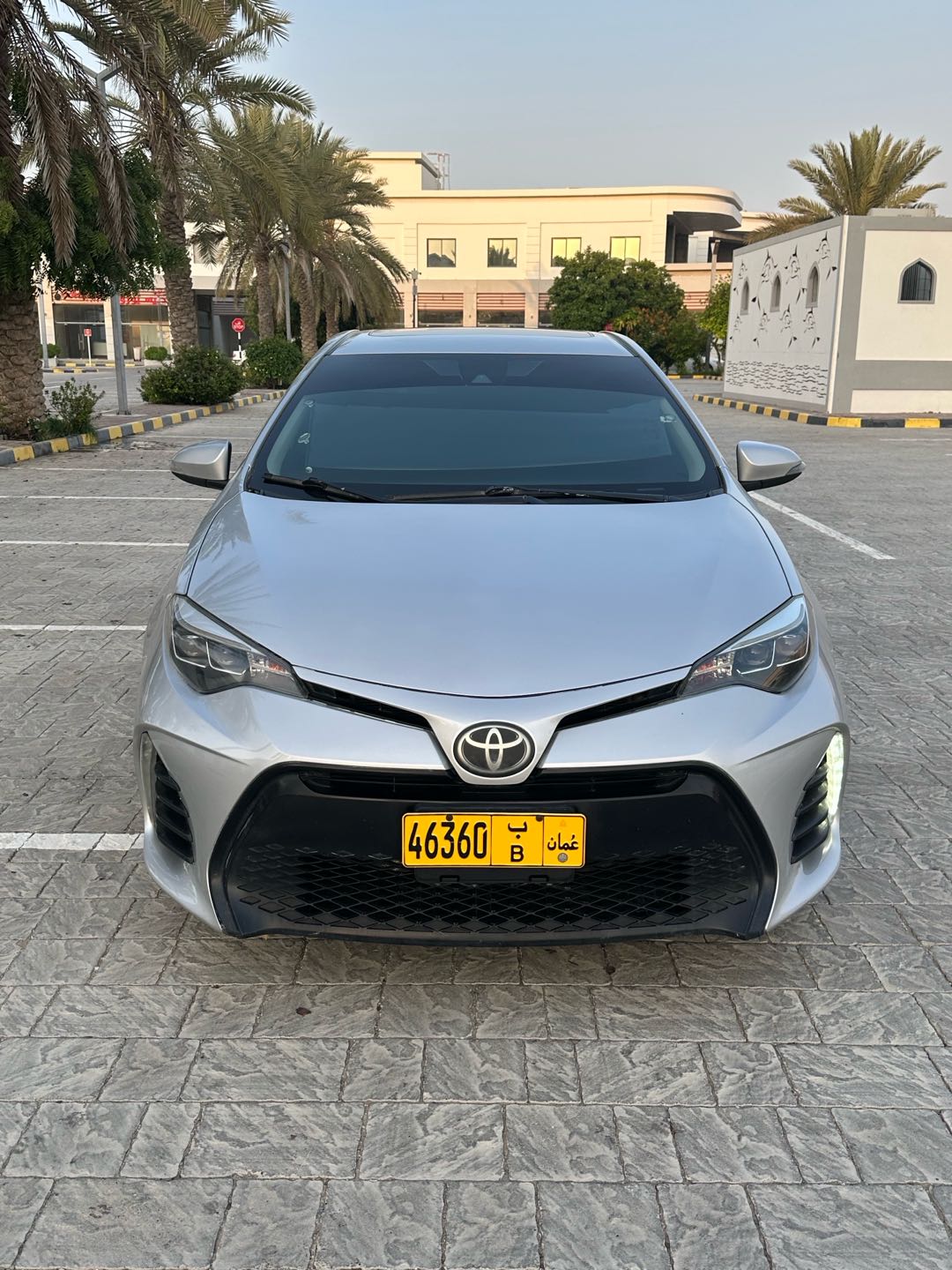 Car Image 2017 TOYOTA COROLLA LE