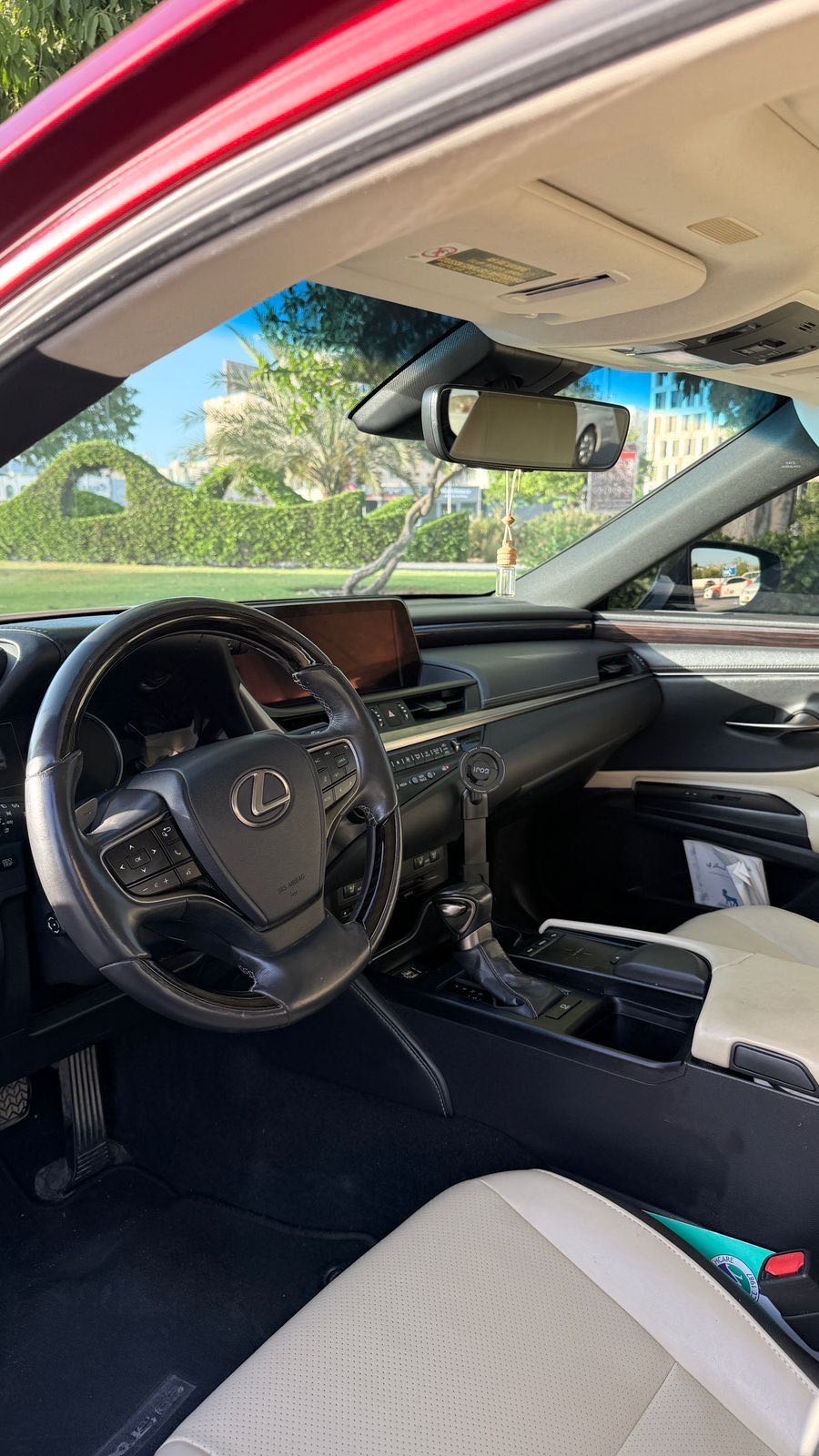 Car Image 2019 LEXUS ES 350