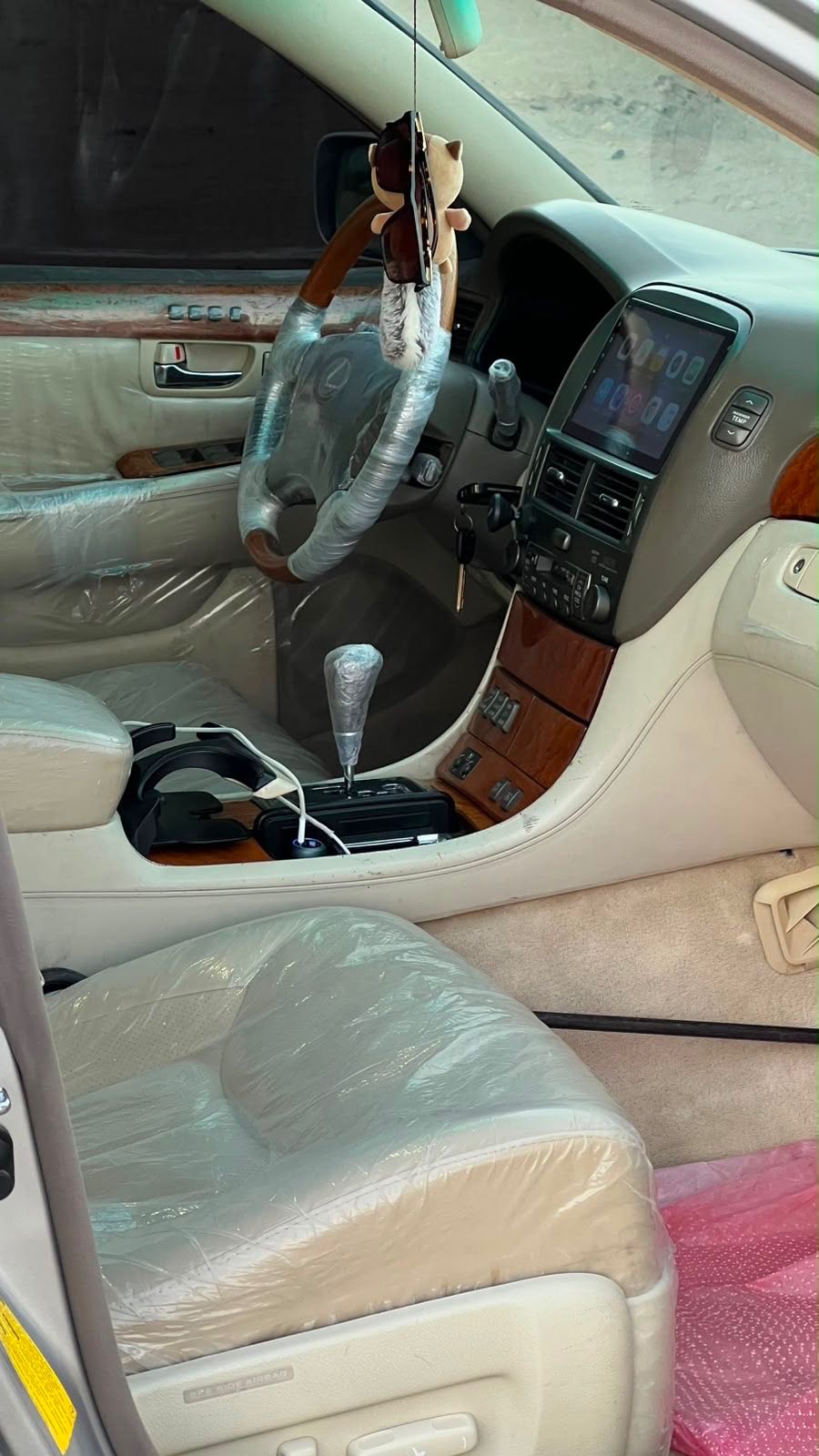 Car Image 2004 LEXUS LS 430