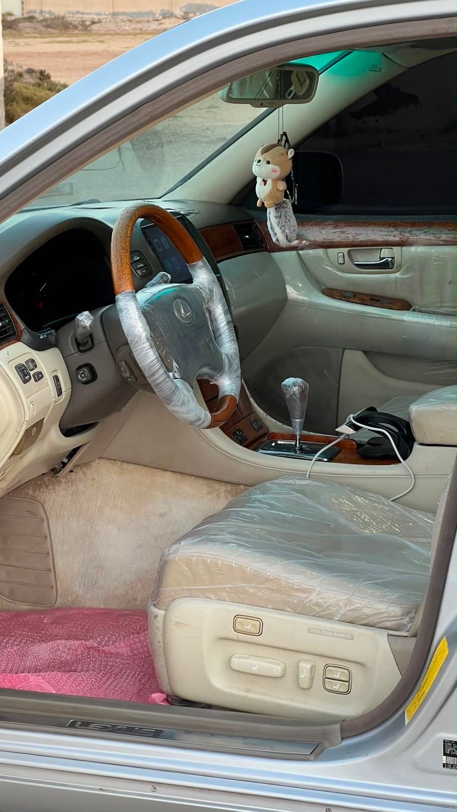 Car Image 2004 LEXUS LS 430