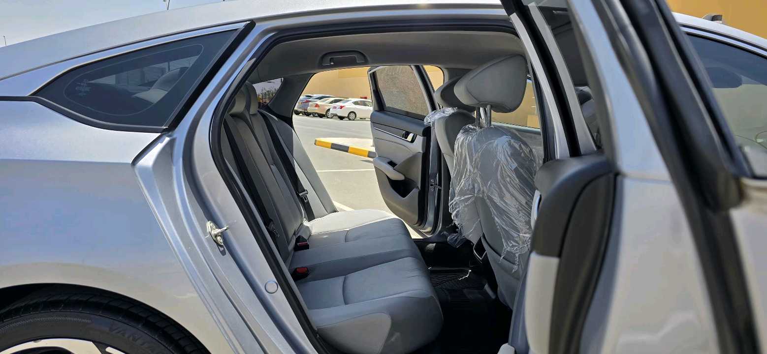 Car Image 2018 HONDA ACCORD LX