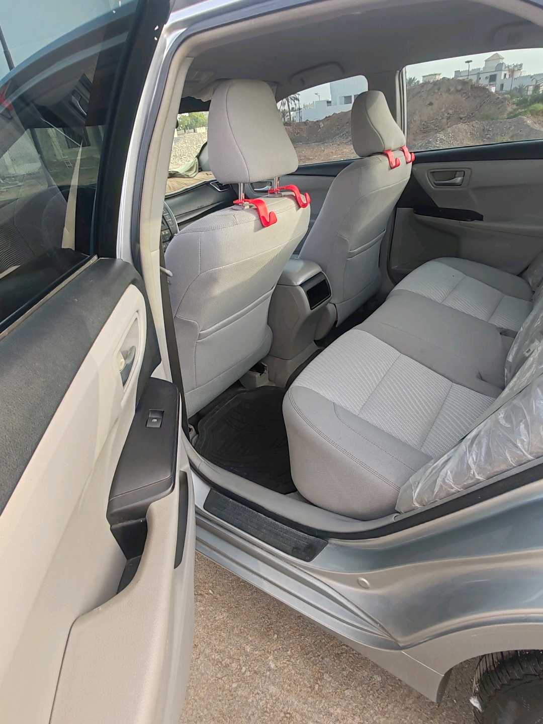 Car Image 2017 TOYOTA CAMRY LE