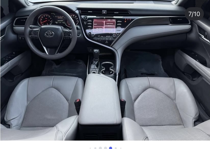 Car Image 2018 TOYOTA CAMRY XSE