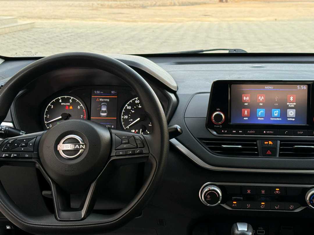 Car Image 2023 NISSAN ALTIMA SV