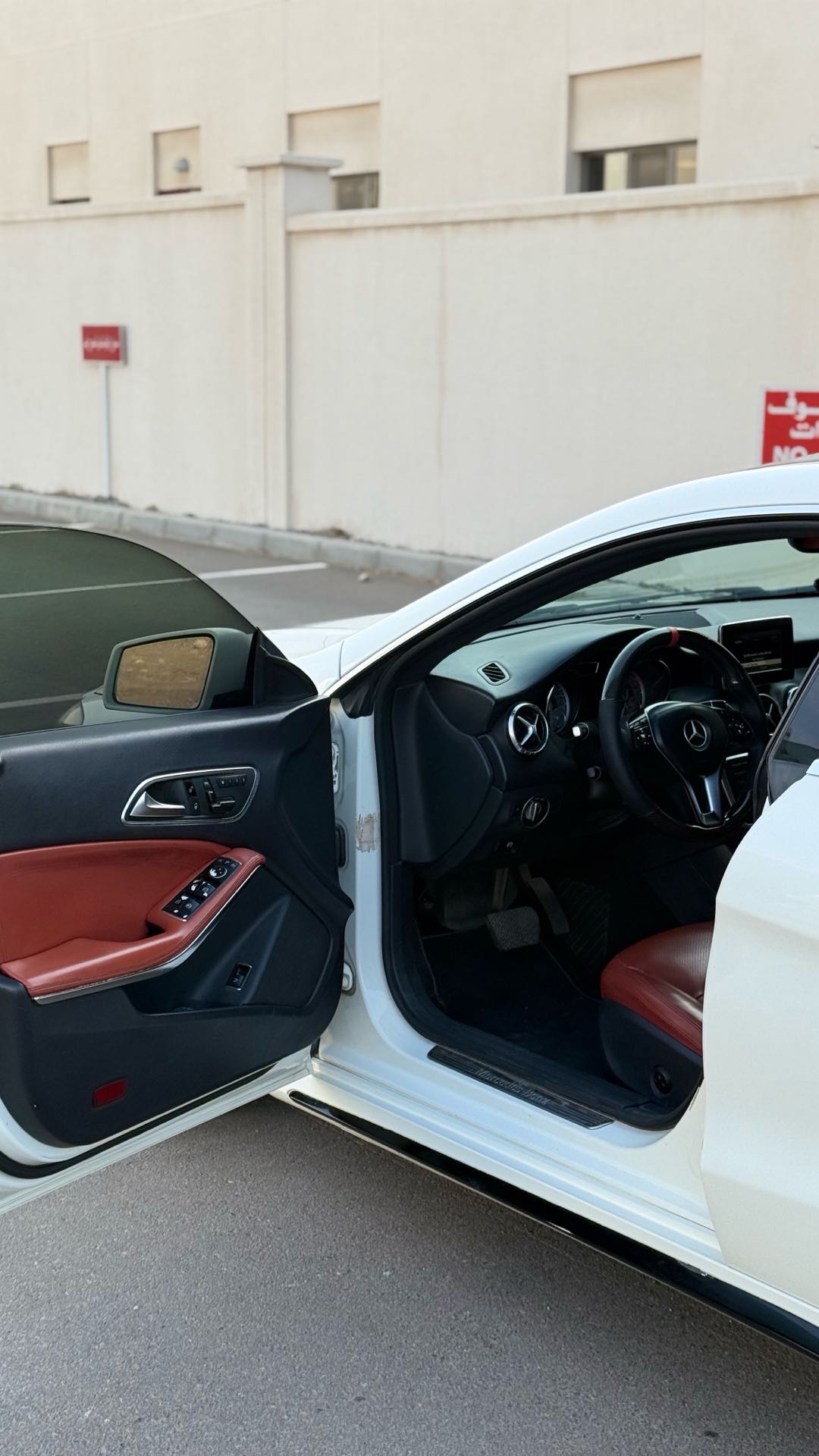 Car Image 2014 MERCEDES CLA CLASS 