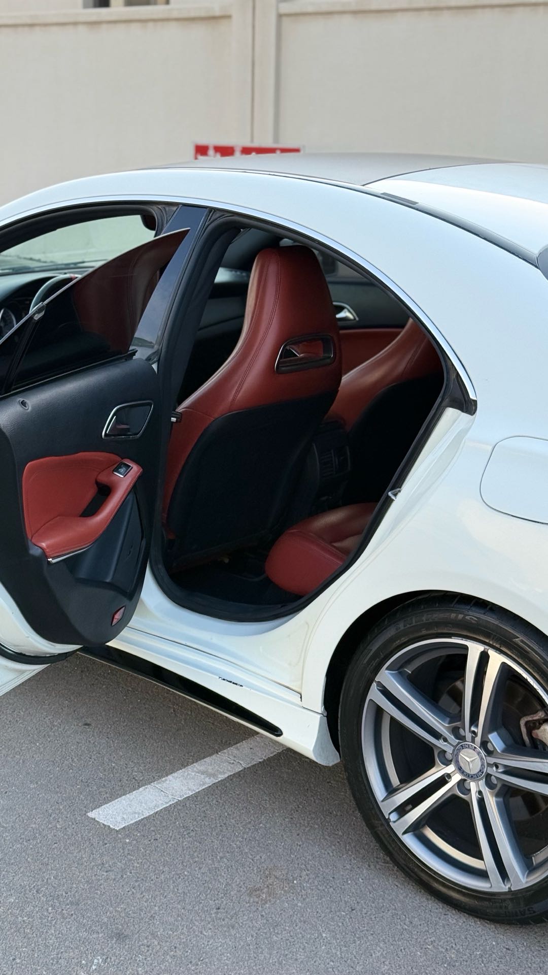 Car Image 2014 MERCEDES CLA CLASS 