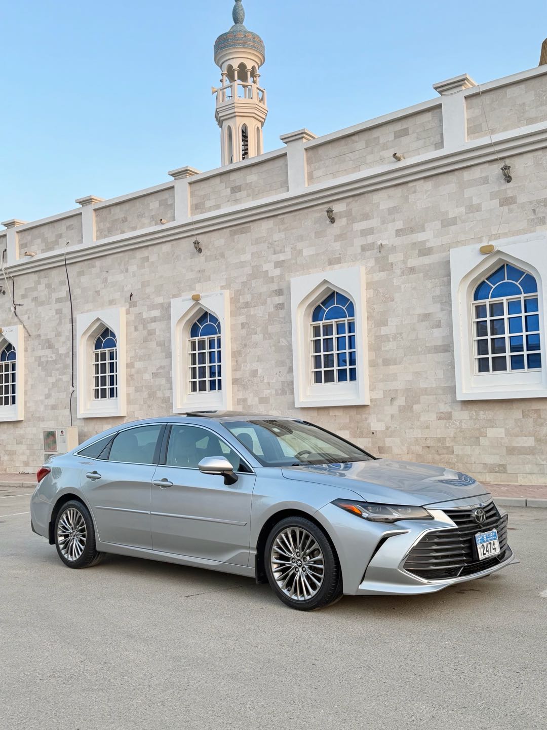 Car Image 2019 TOYOTA AVALON LIMITED