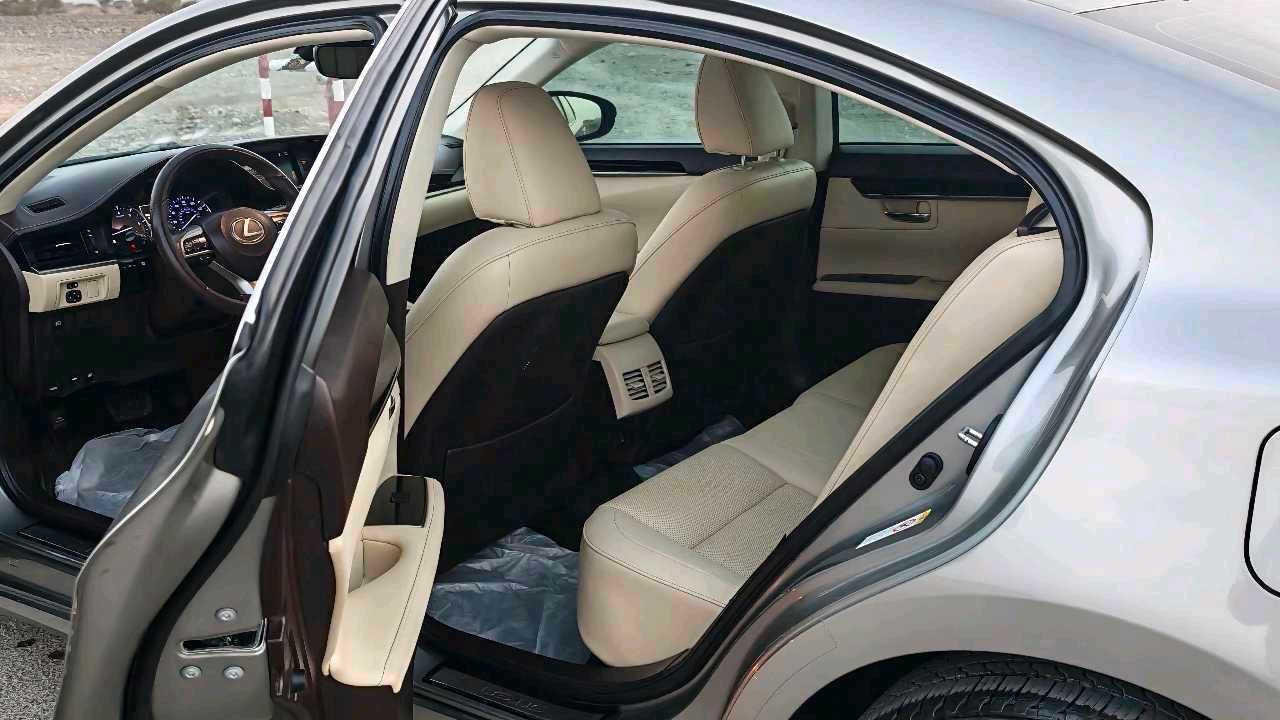 Car Image 2018 LEXUS ES 350