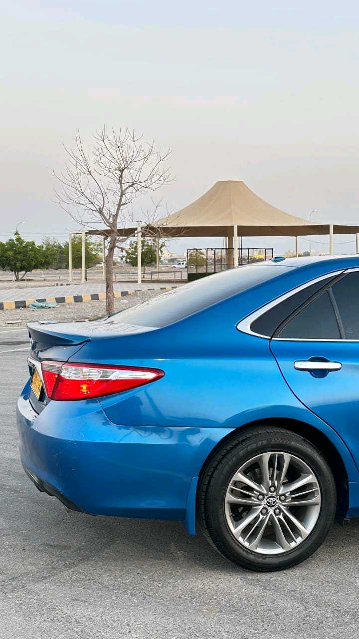 Car Image 2016 TOYOTA CAMRY SE