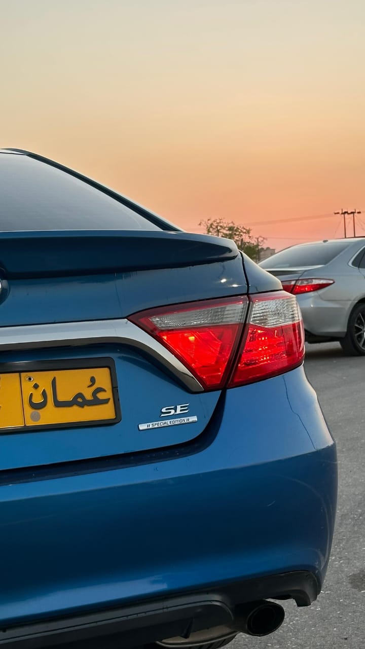 Car Image 2016 TOYOTA CAMRY SE