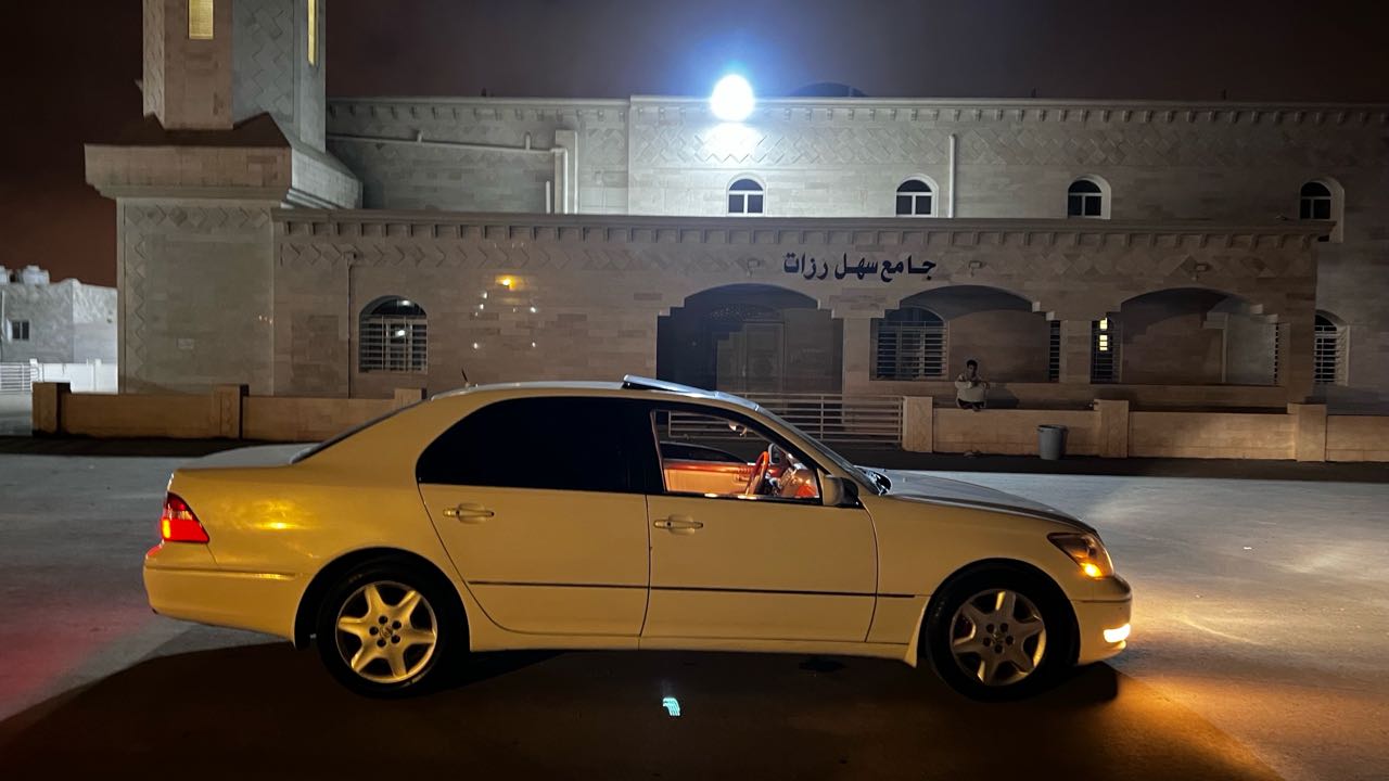 Car Image 2004 LEXUS LS 430