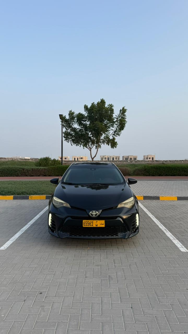 Car Image 2019 TOYOTA COROLLA LE