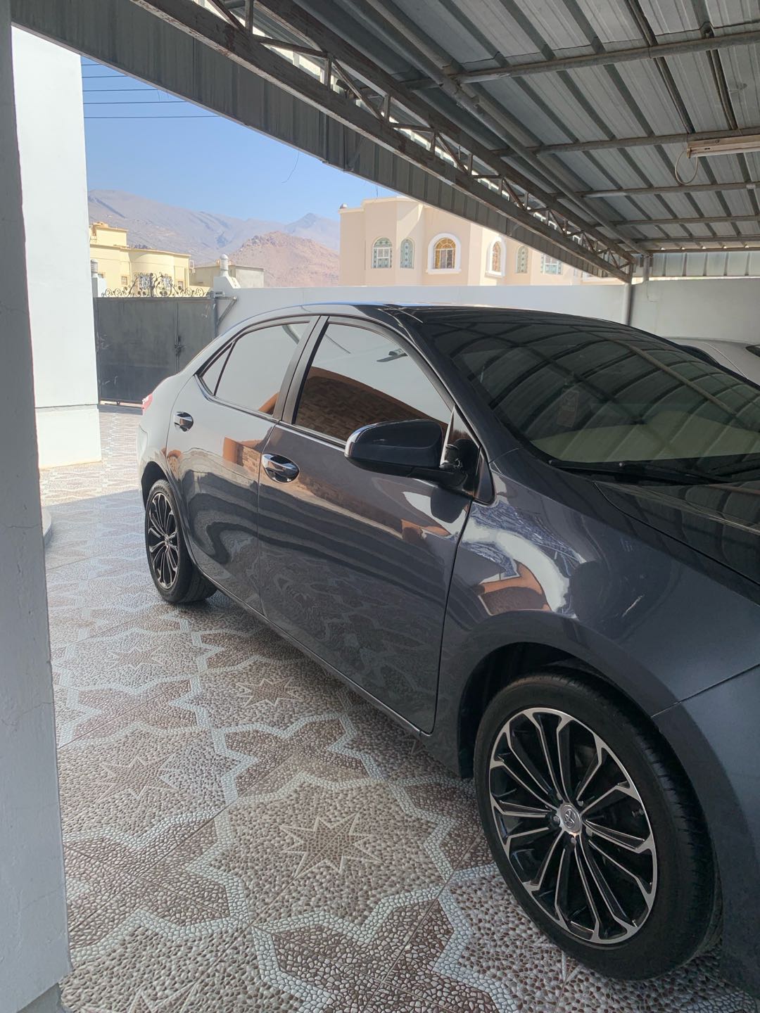 Car Image 2016 TOYOTA COROLLA LE