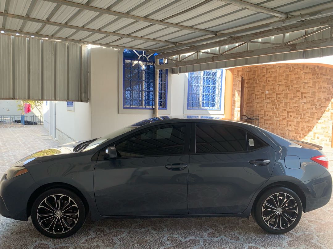 Car Image 2016 TOYOTA COROLLA LE