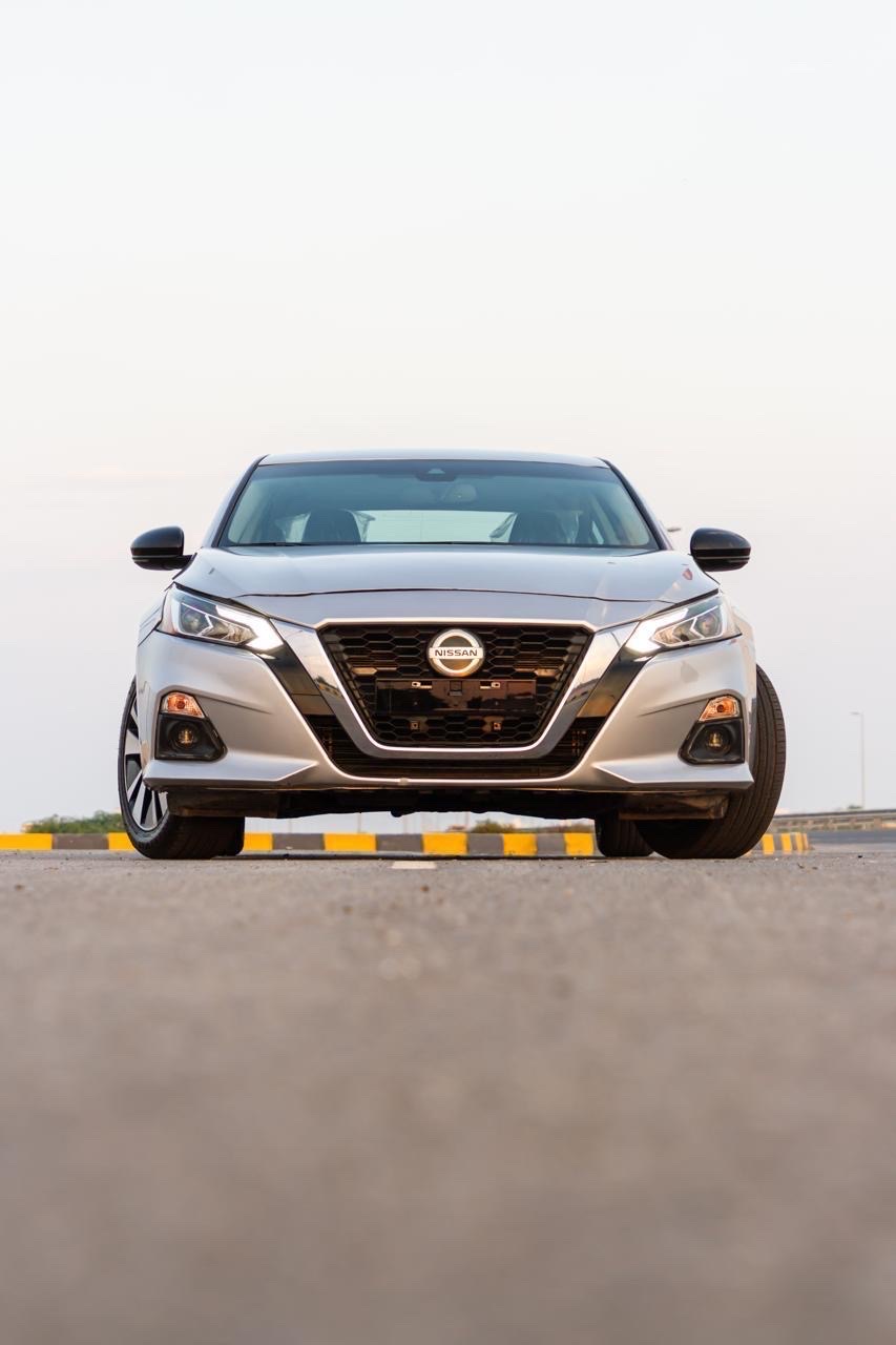 Car Image 2020 NISSAN ALTIMA SV