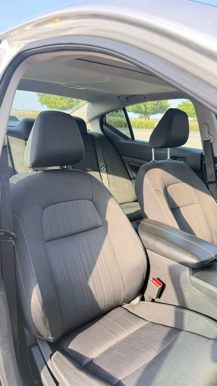 Car Image 2019 NISSAN ALTIMA SV
