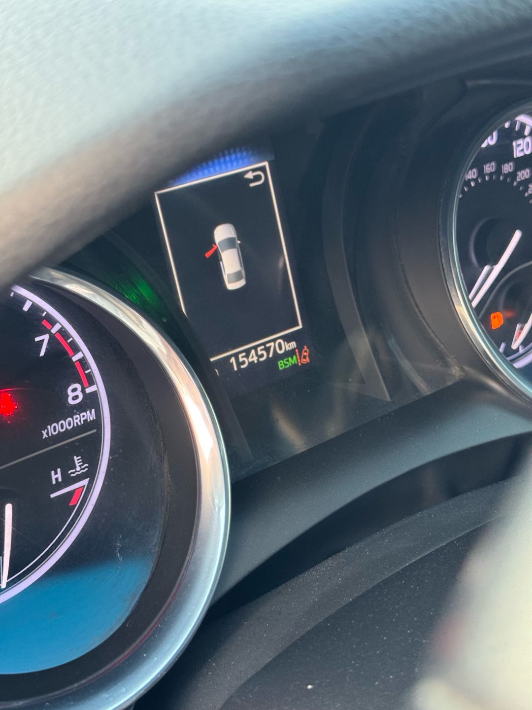 Car Image 2018 TOYOTA CAMRY SE