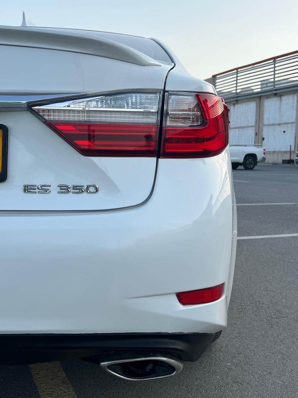 Car Image 2018 LEXUS ES 350