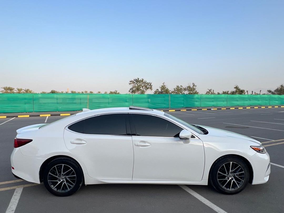 Car Image 2018 LEXUS ES 350