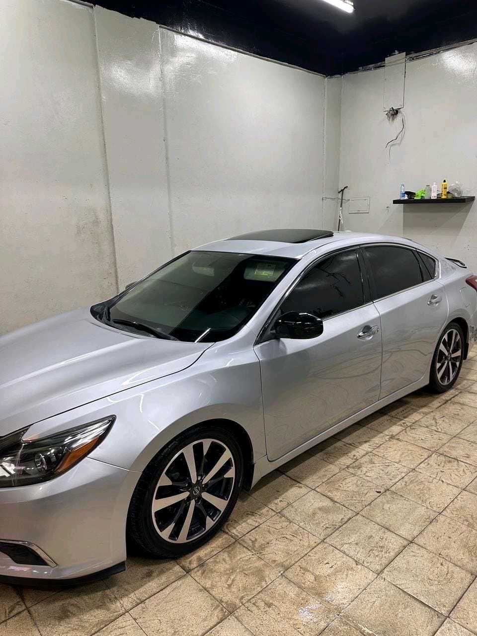Car Image 2017 NISSAN ALTIMA SL