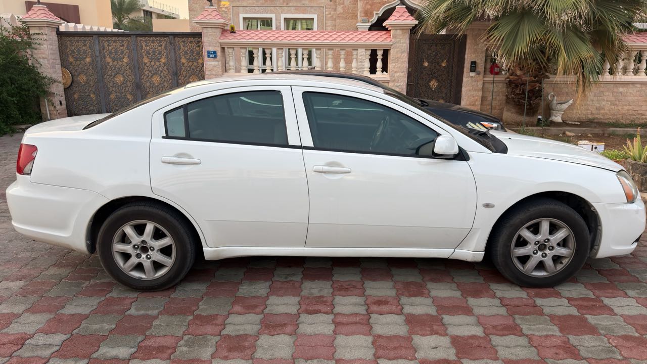 Car Image 2013 MITSUBISHI GALANT 