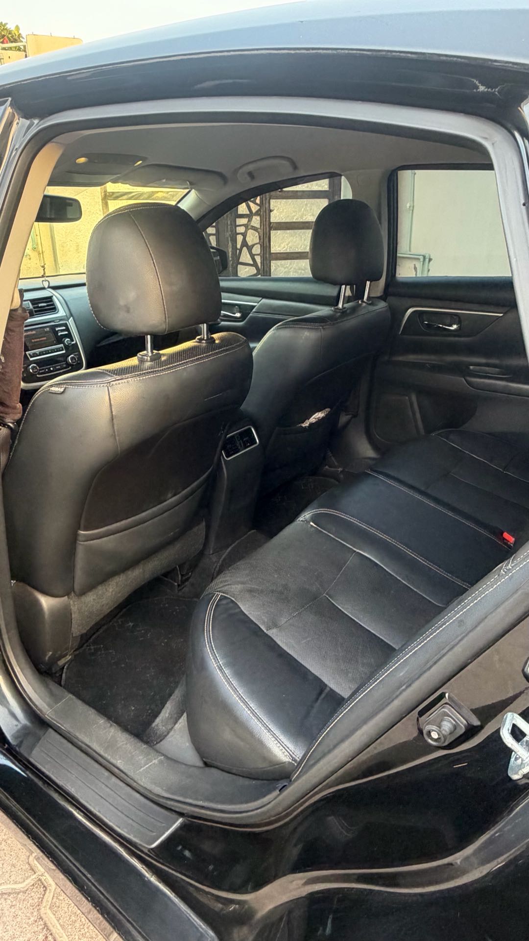 Car Image 2017 NISSAN ALTIMA SV