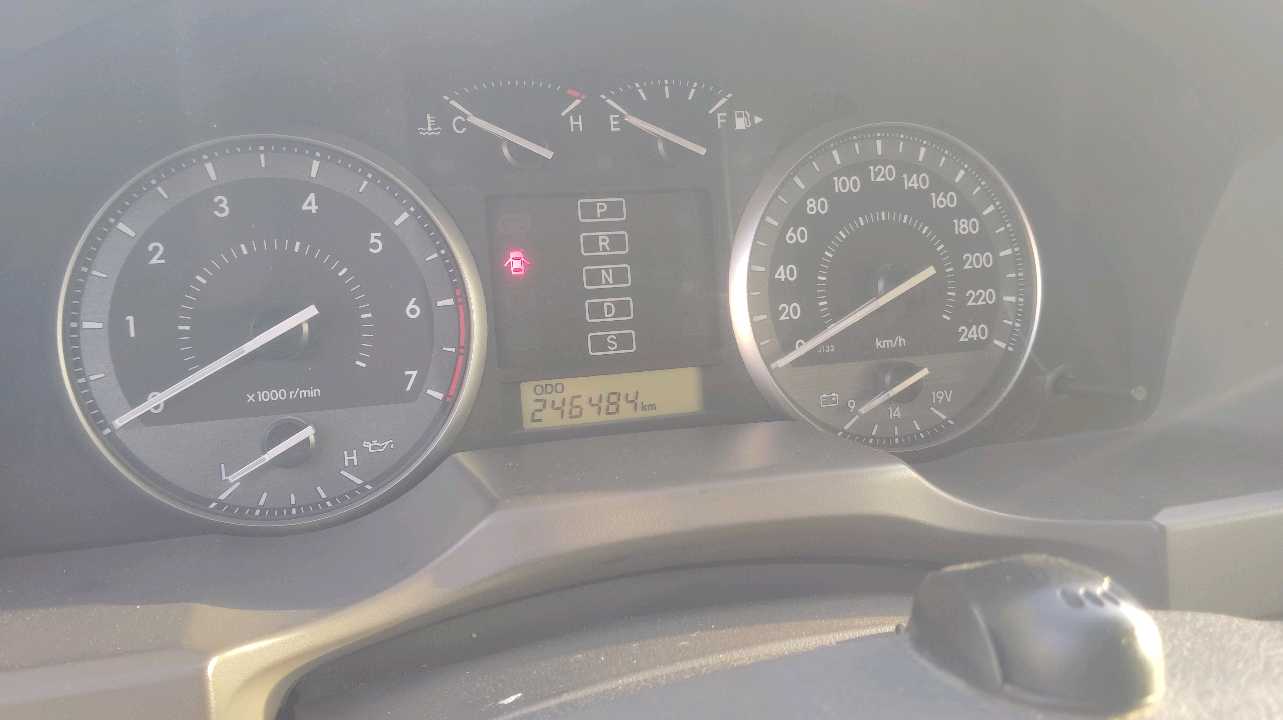Car Image 2019 TOYOTA LAND CRUISER GX.R