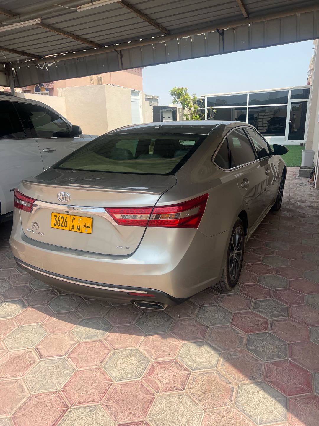 Car Image 2018 TOYOTA AVALON XLE