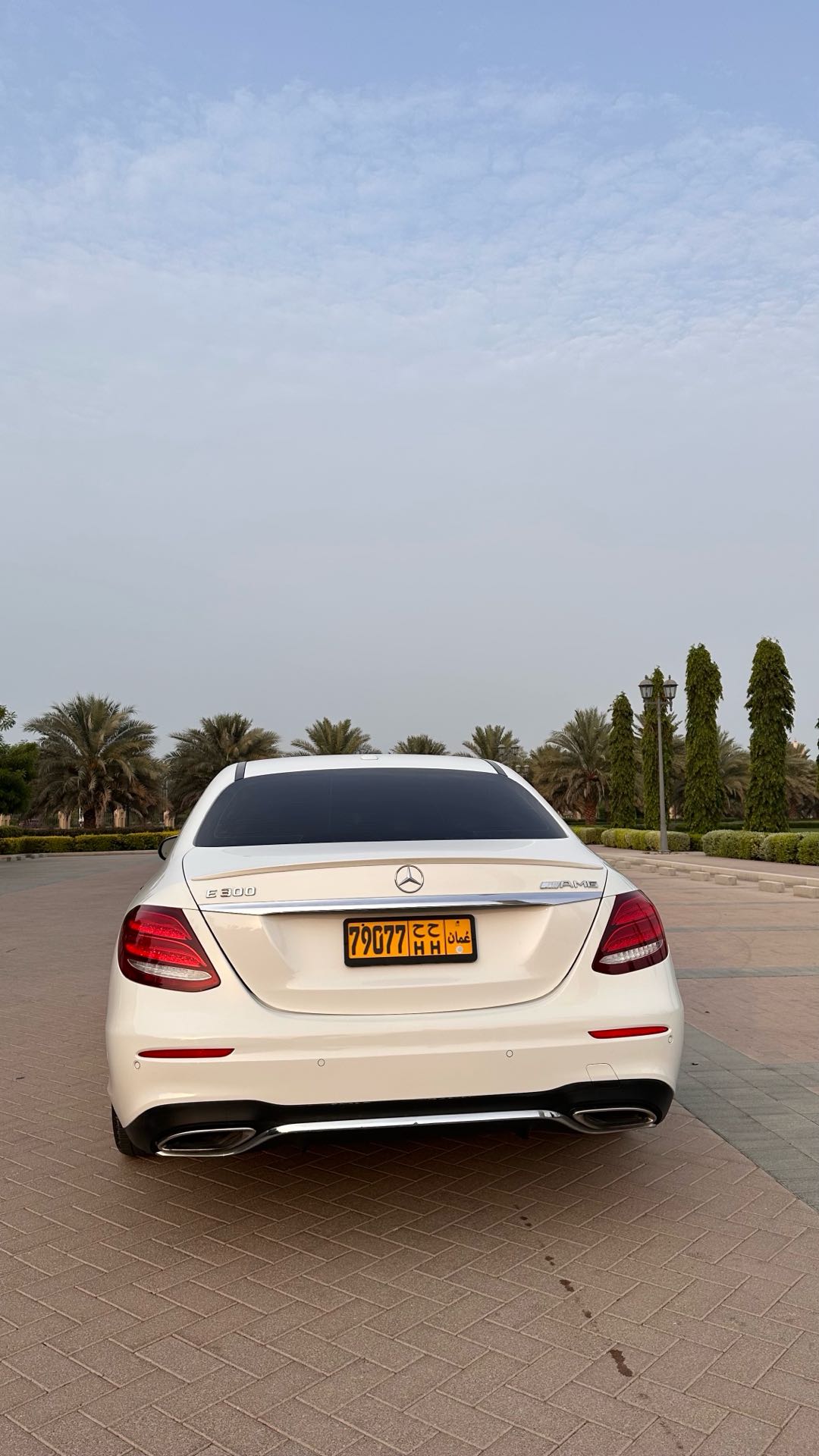 Car Image 2017 MERCEDES E Class 300
