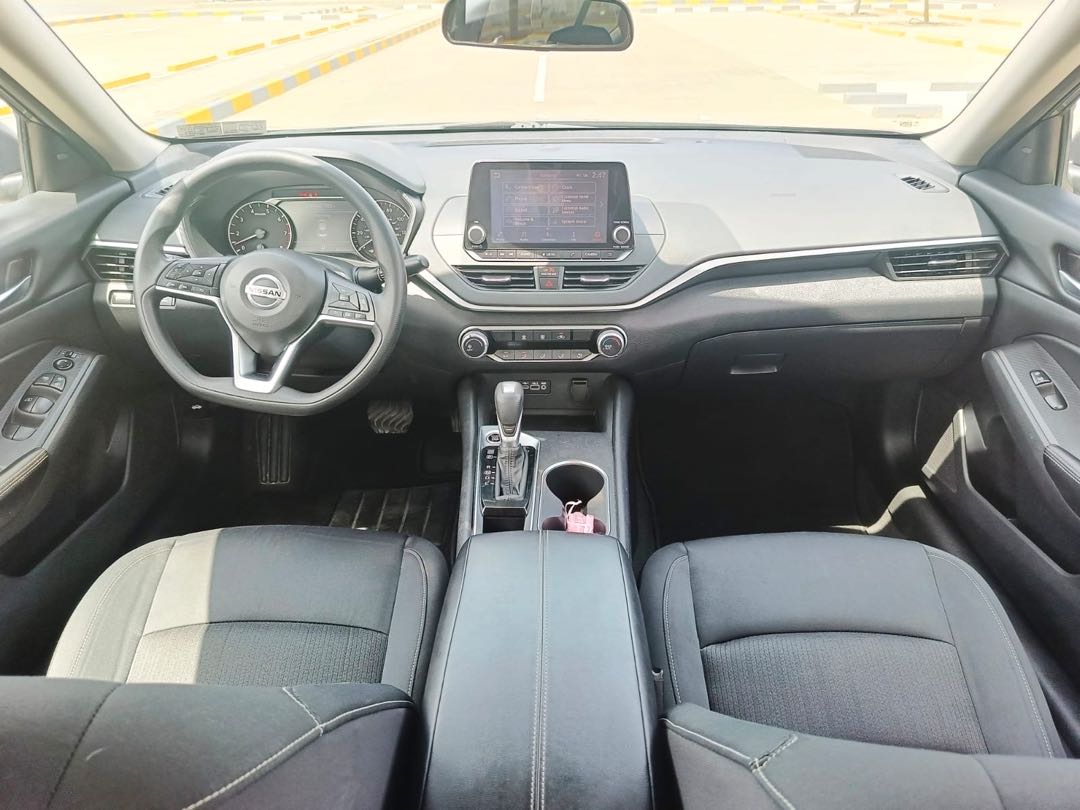 Car Image 2022 NISSAN ALTIMA SV