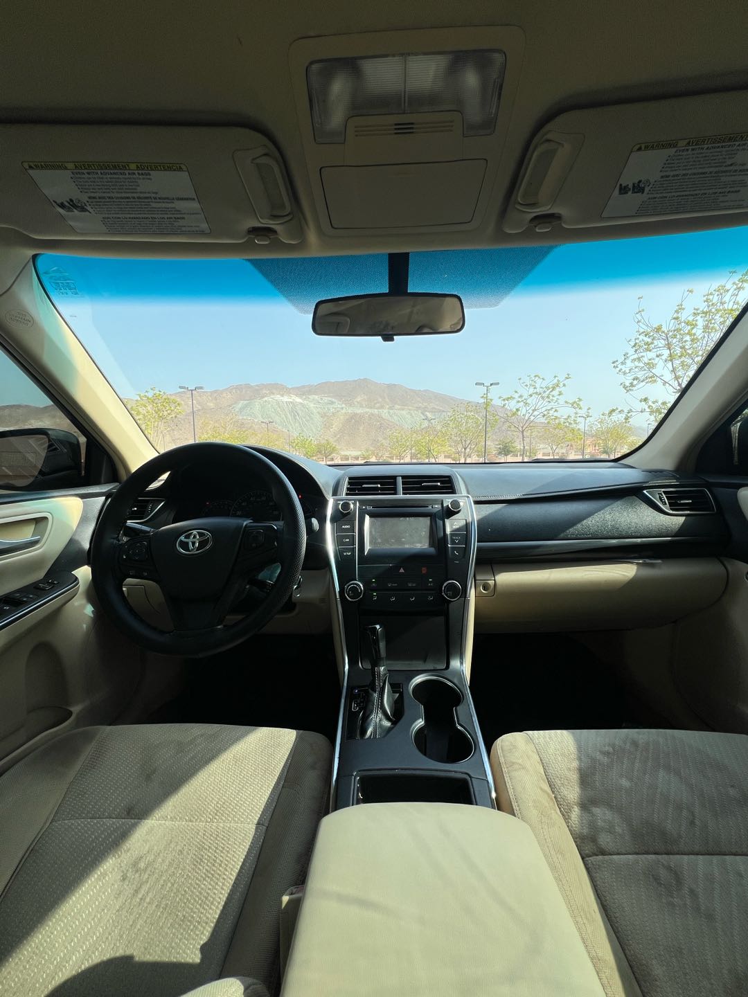 Car Image 2015 TOYOTA CAMRY LE