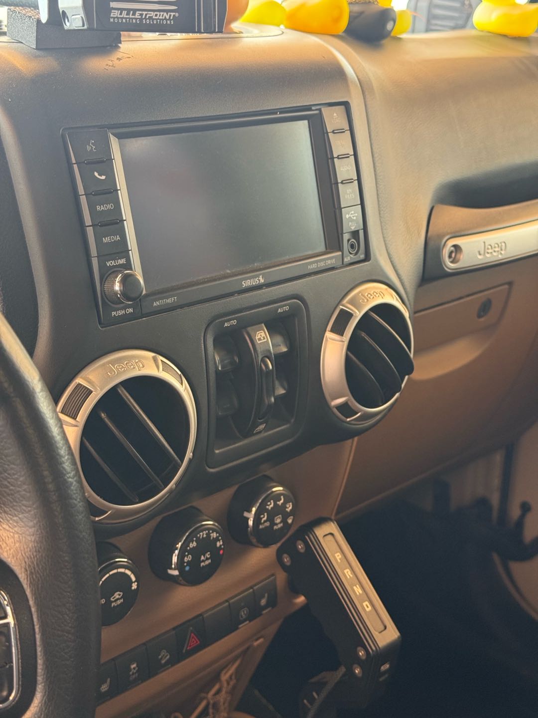 Car Image 2016 JEEP WRANGLER SAHARA