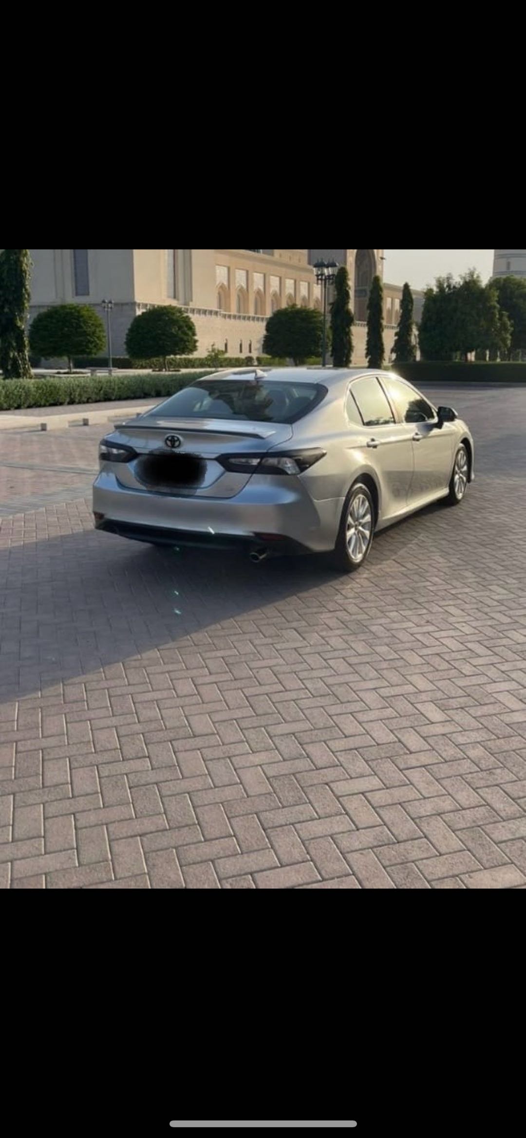 Car Image 2020 TOYOTA CAMRY LE