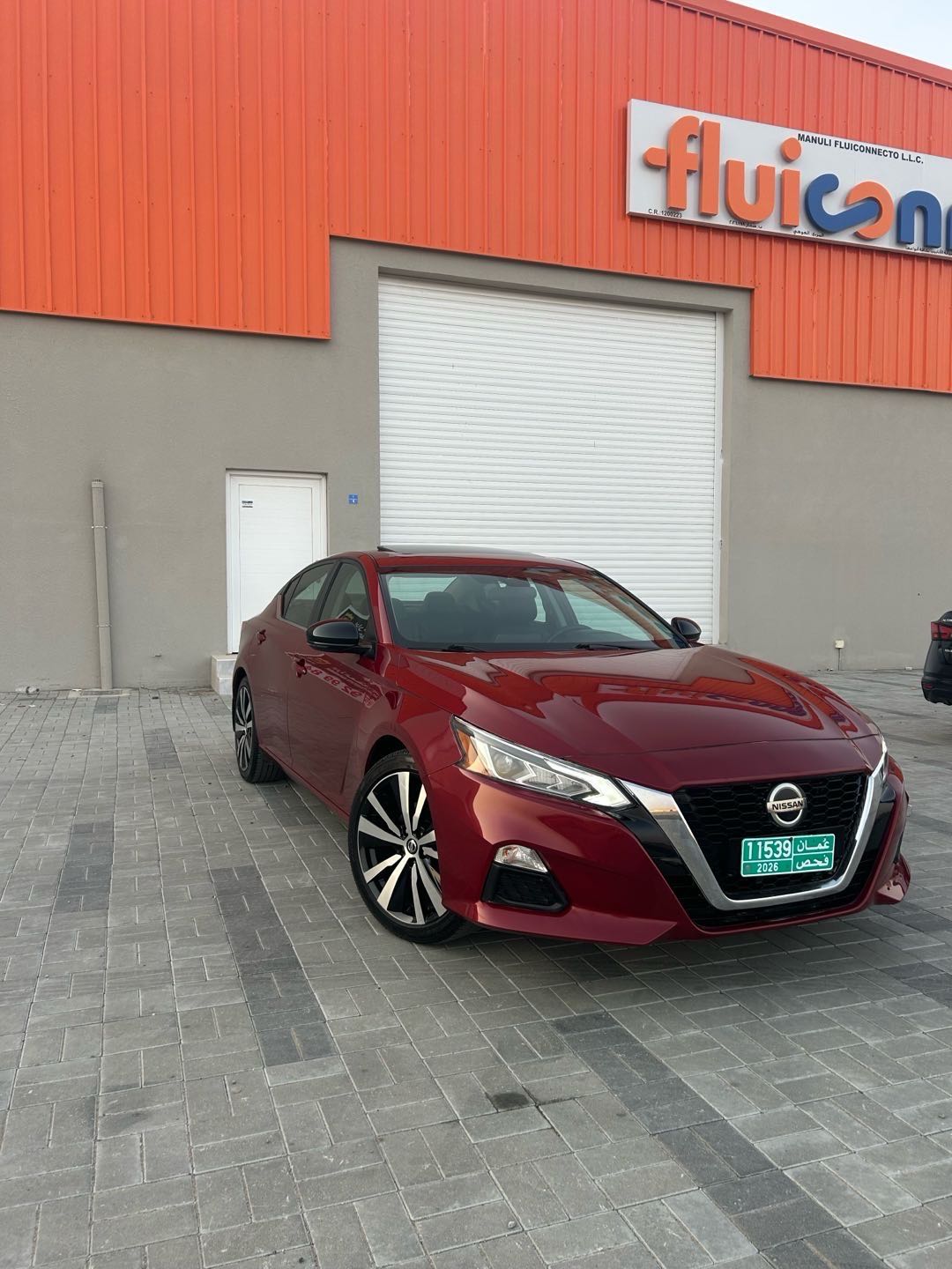Car Image 2020 NISSAN ALTIMA SR