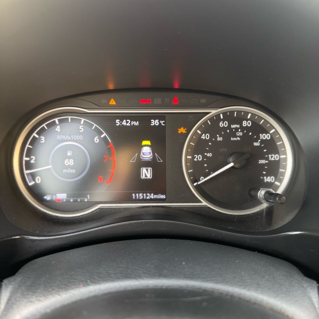 Car Image 2019 NISSAN KICKS 