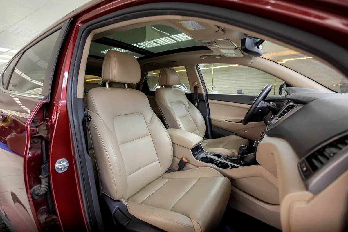 Car Image 2017 HYUNDAI TUCSON 