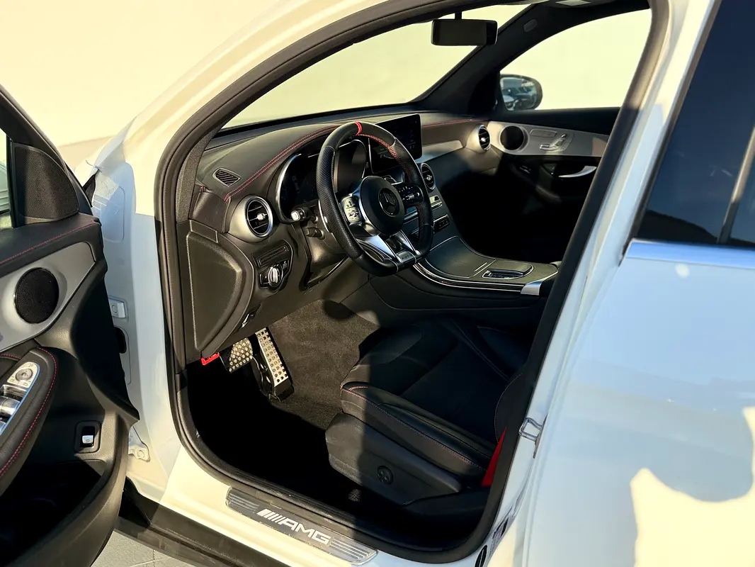 Car Image 2023 MERCEDES GLC CLASS 
