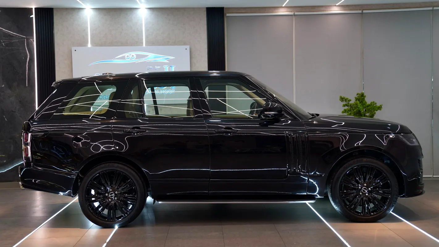 Car Image 2015 LAND ROVER VOGUE 