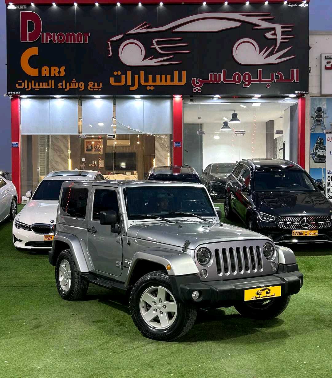 Car Image 2017 JEEP WRANGLER SAHARA