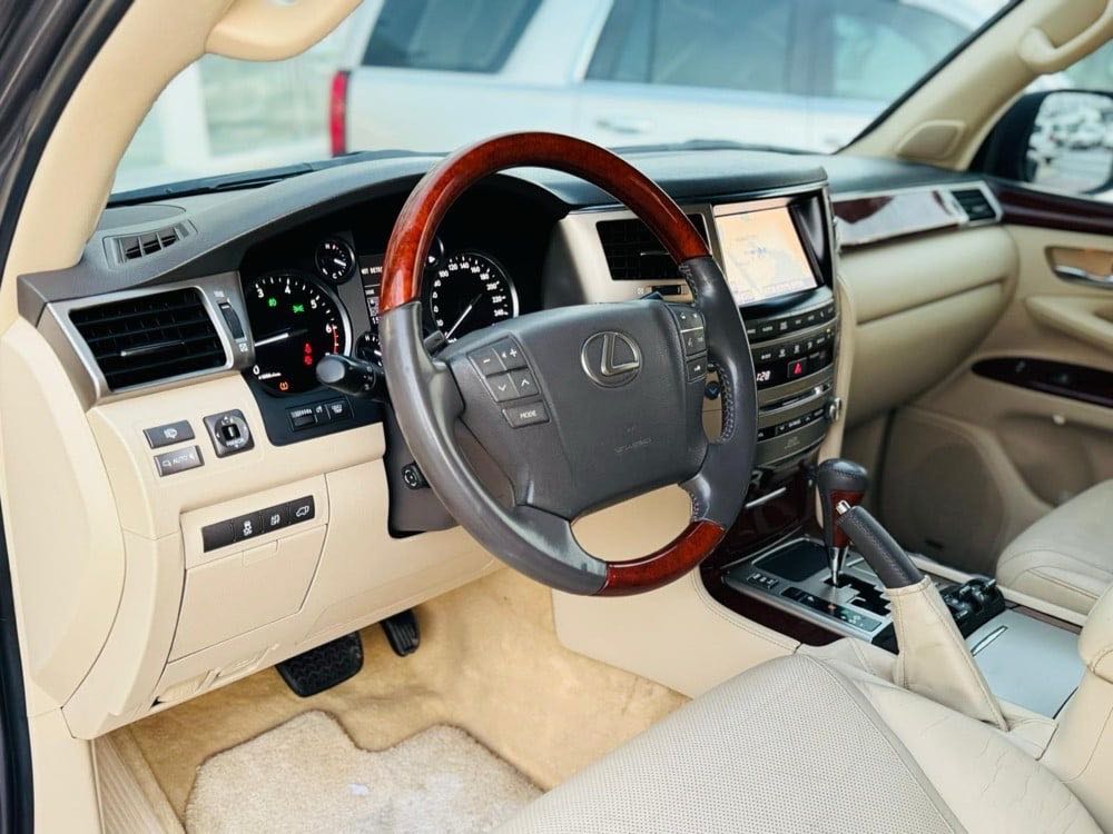 Car Image 2014 LEXUS LX 570